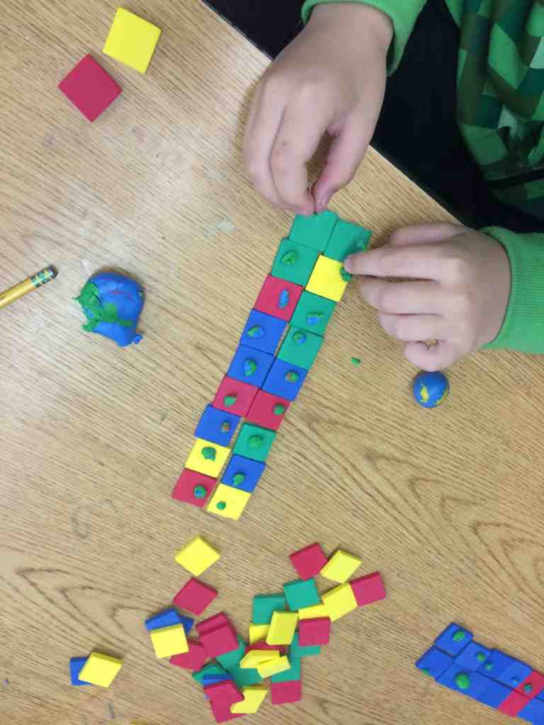 How many lettuces in 18 square feet?